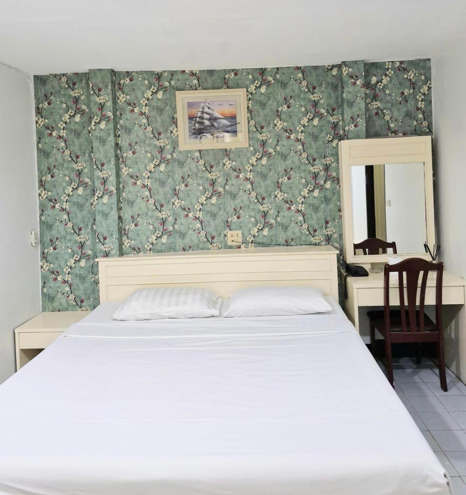 Woodlands Inn 曼谷 外观 照片